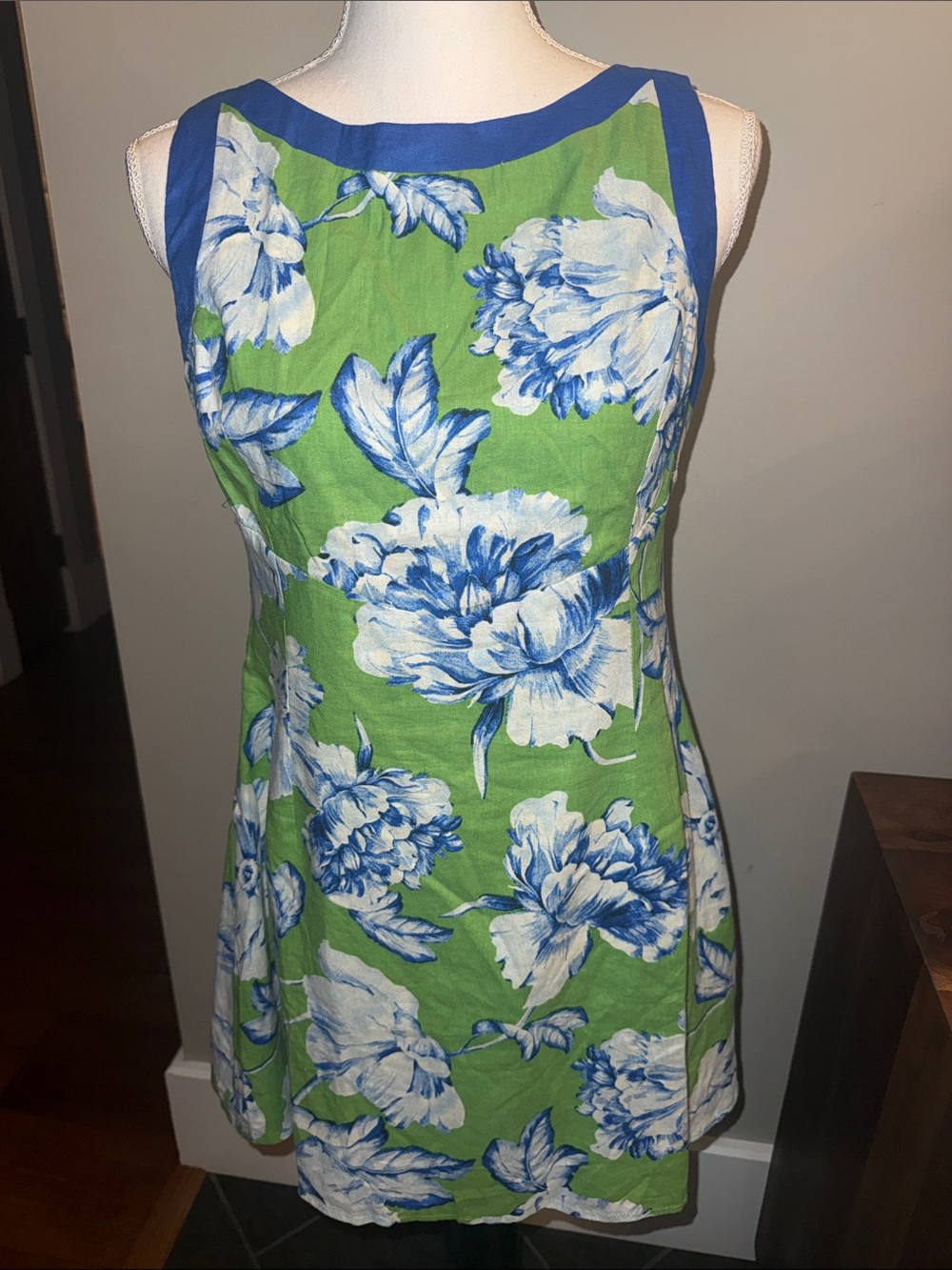 Tropical floral linen Sleeveless Green & Blue Floral Shift Dress